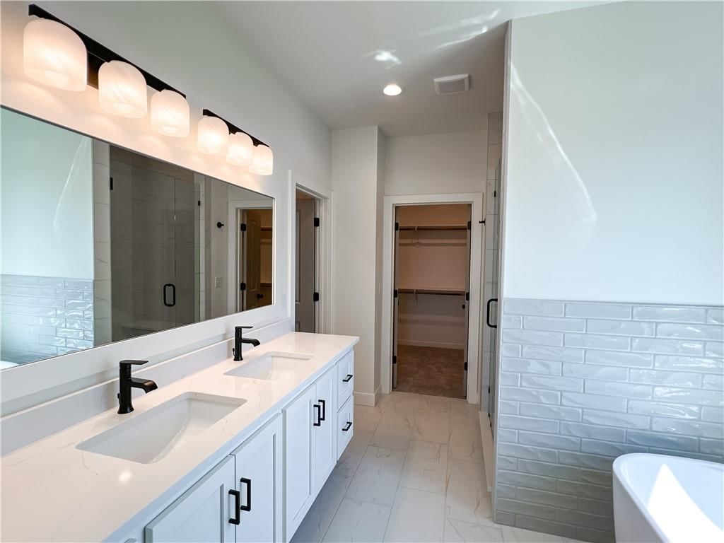 2700 Wheatley Drive — photo 37