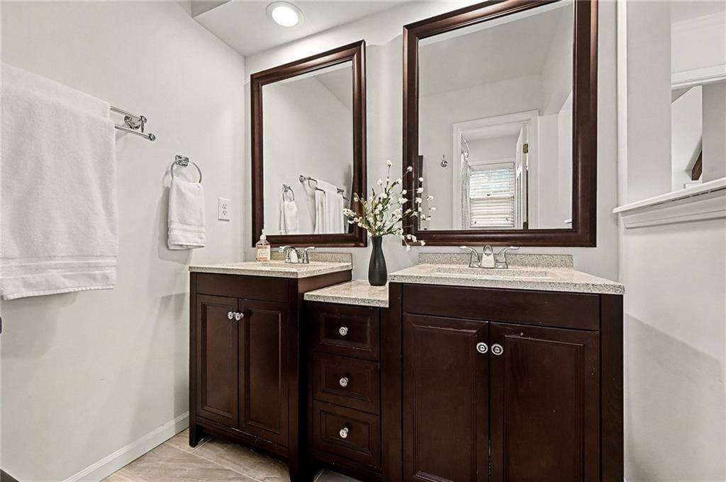 8011 W 113th Street — photo 15
