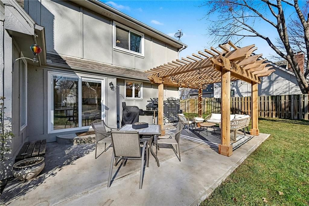 8011 W 113th Street — photo 26