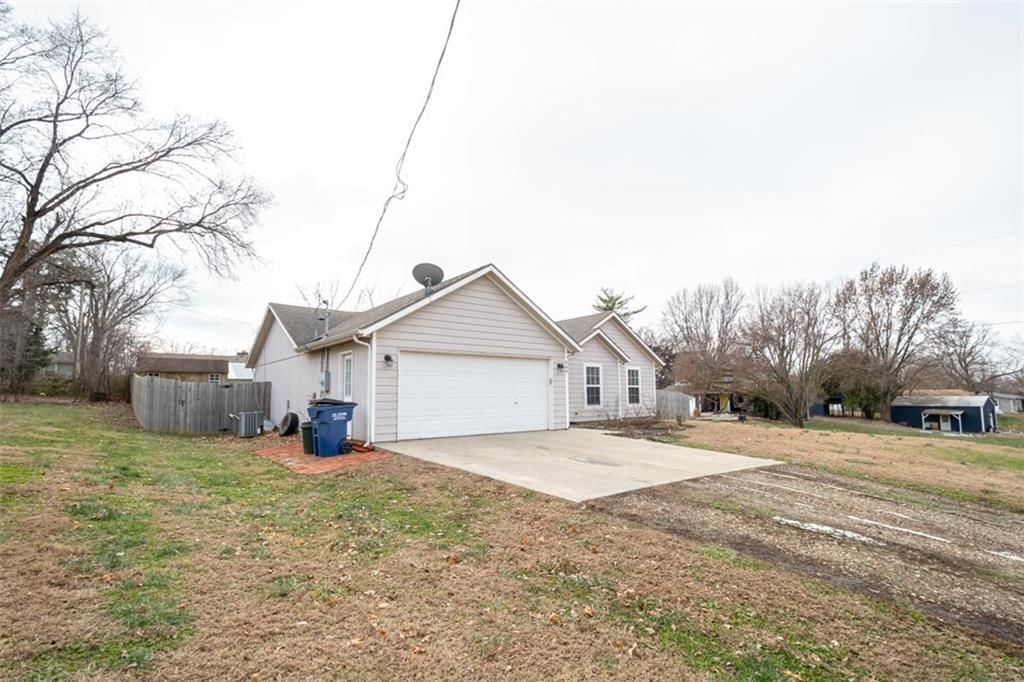 509 Herkimer Street — photo 4