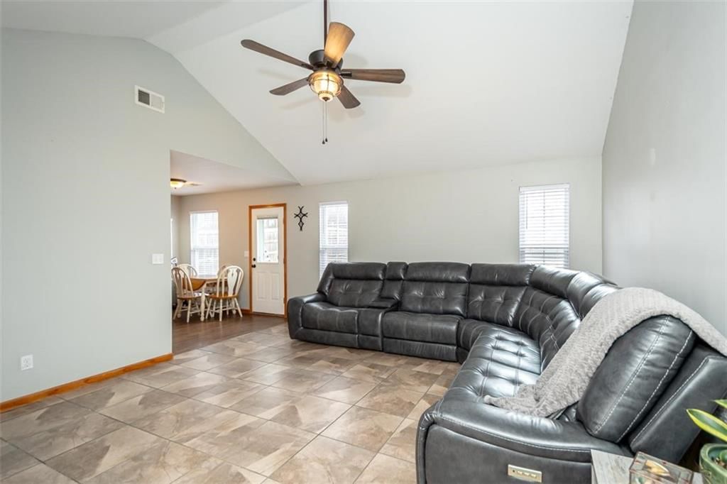 509 Herkimer Street — photo 7