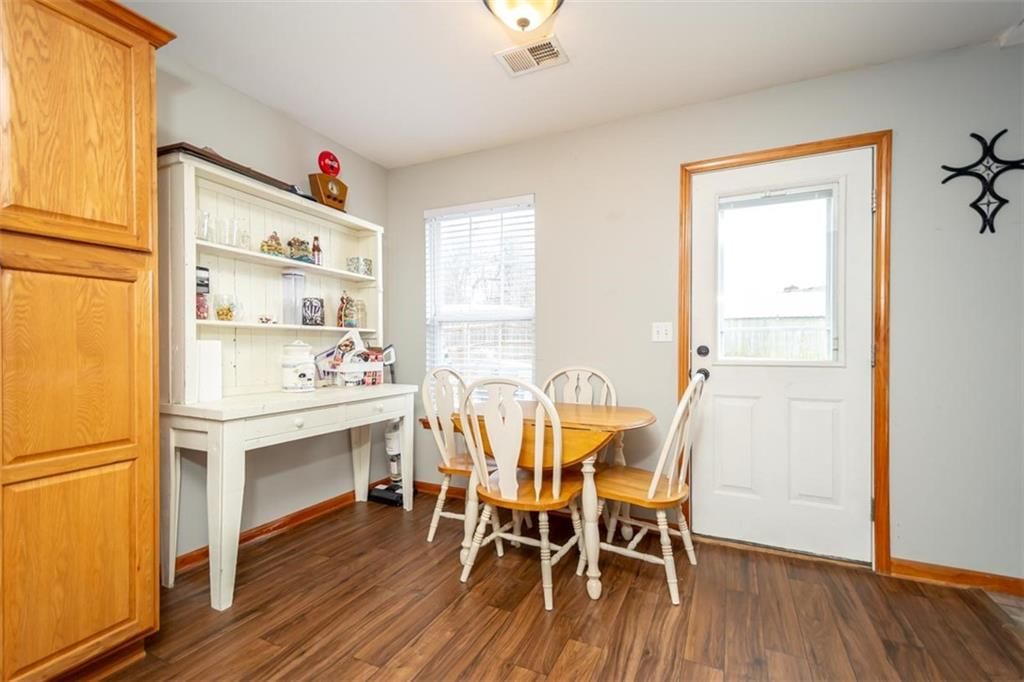 509 Herkimer Street — photo 8