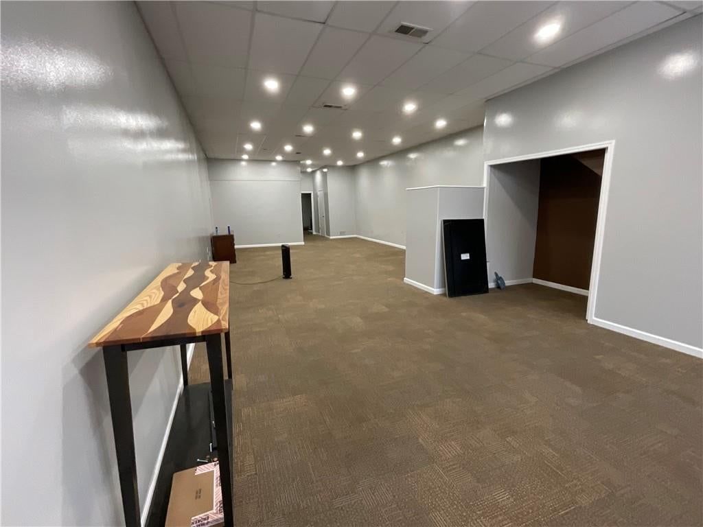 215 E 3RD Street — photo 3
