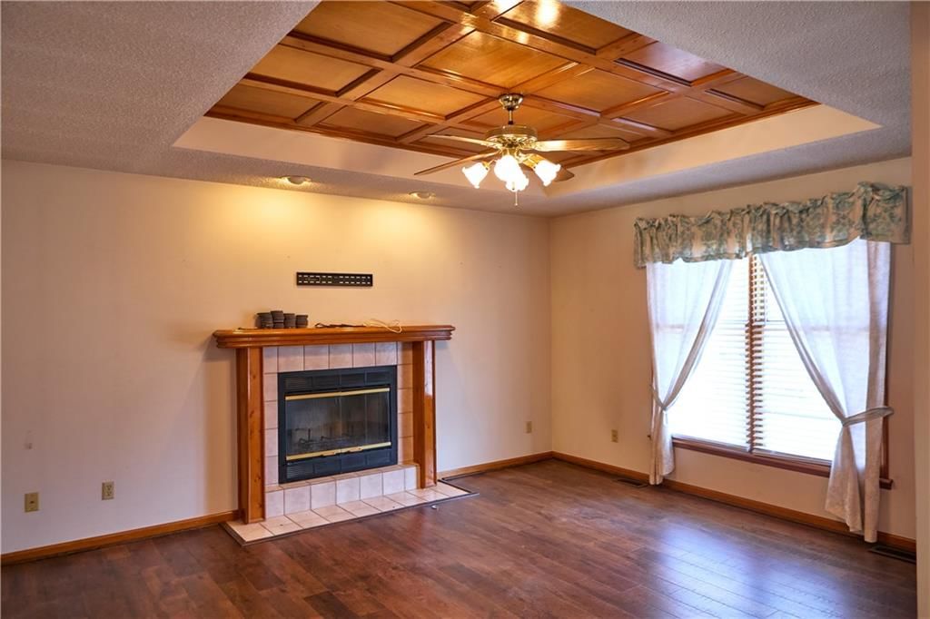 616 NE Michael Drive — photo 7