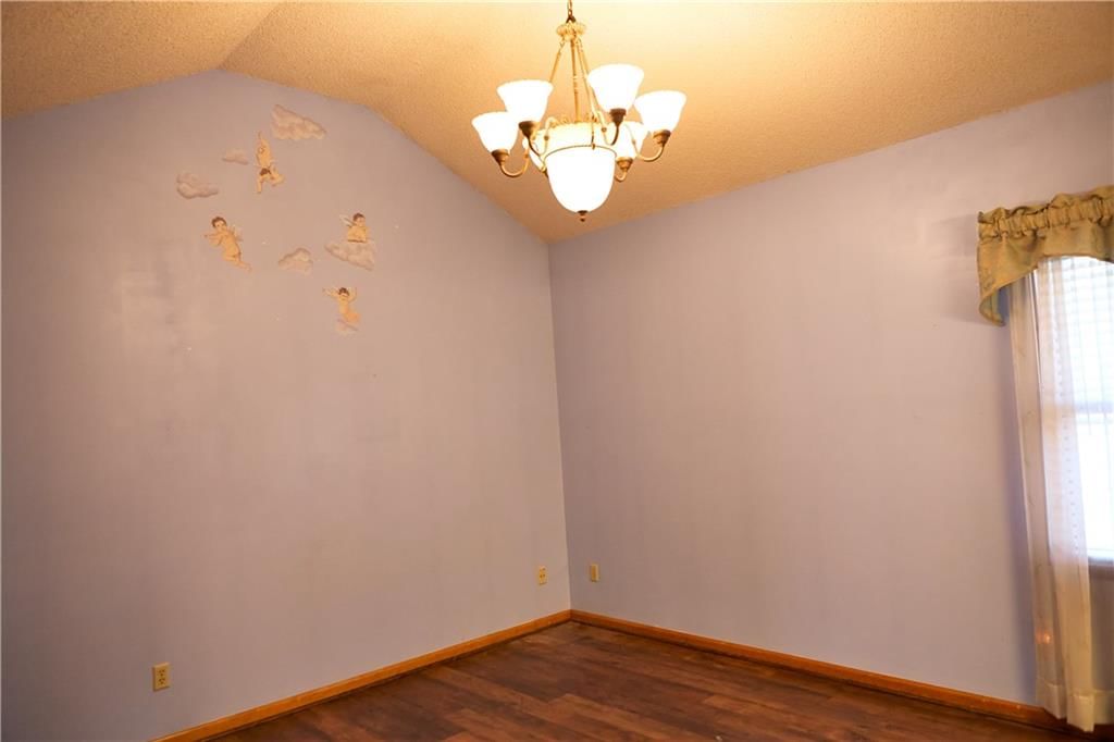616 NE Michael Drive — photo 11