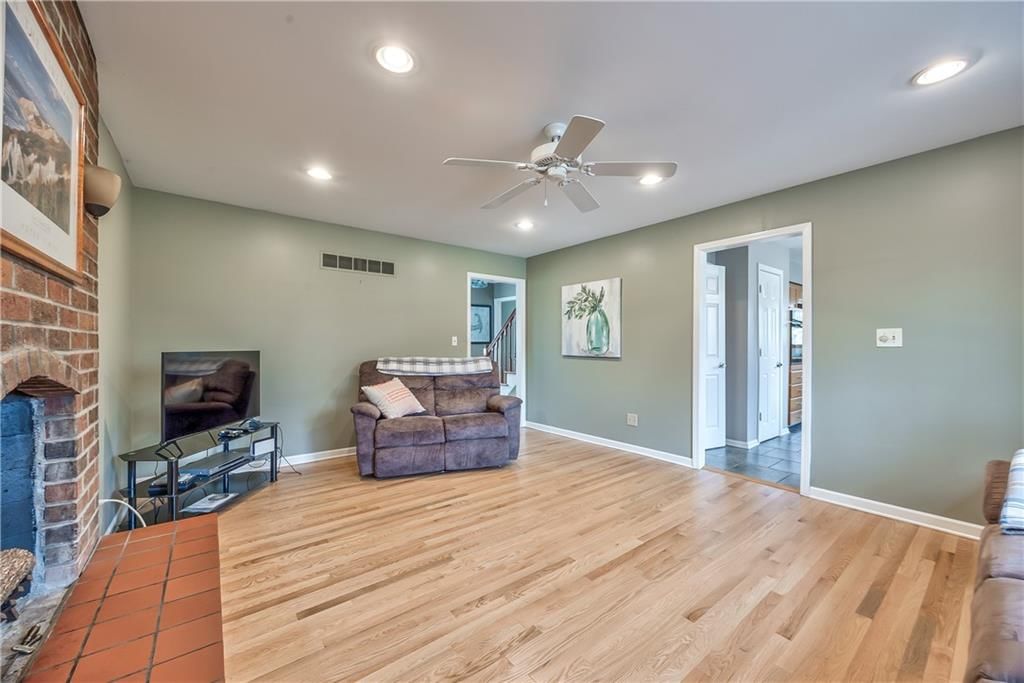 10120 W 65th Street — photo 5