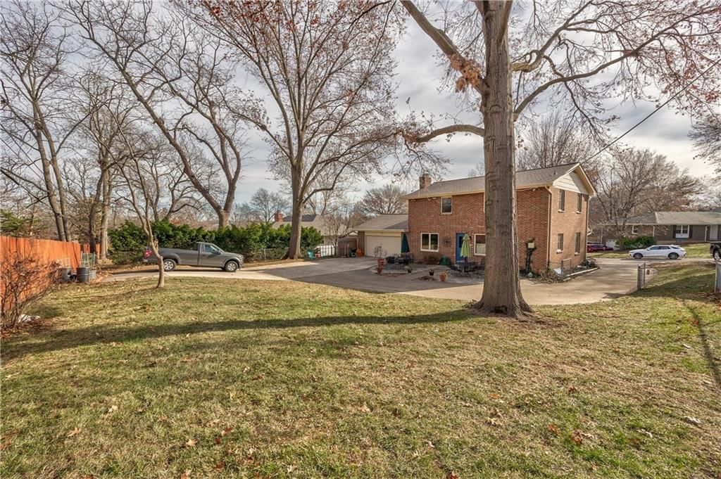 10120 W 65th Street — photo 26