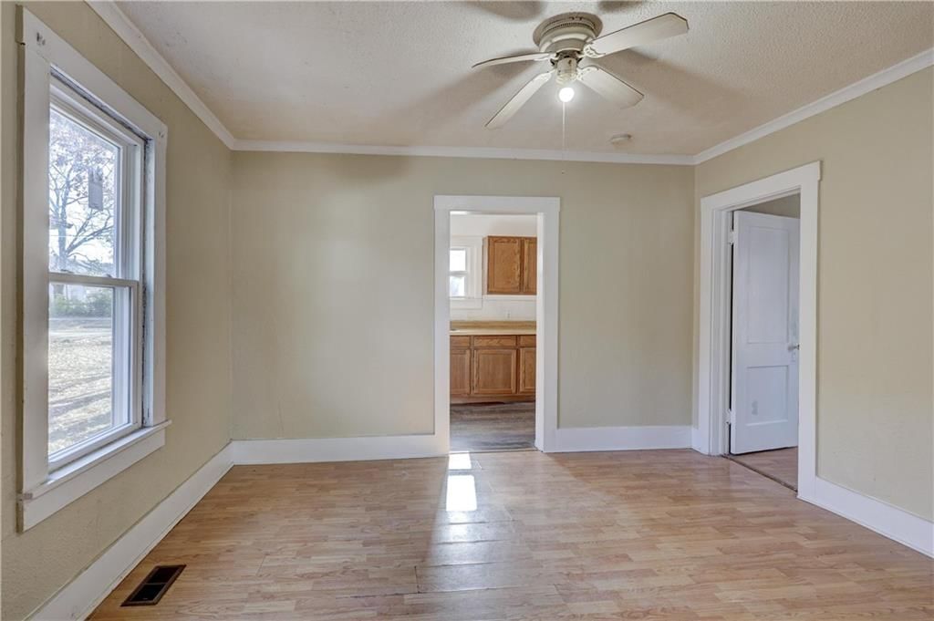 416 E Jackson Street — photo 7