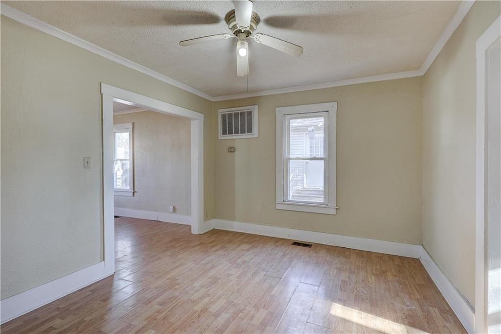416 E Jackson Street — photo 9
