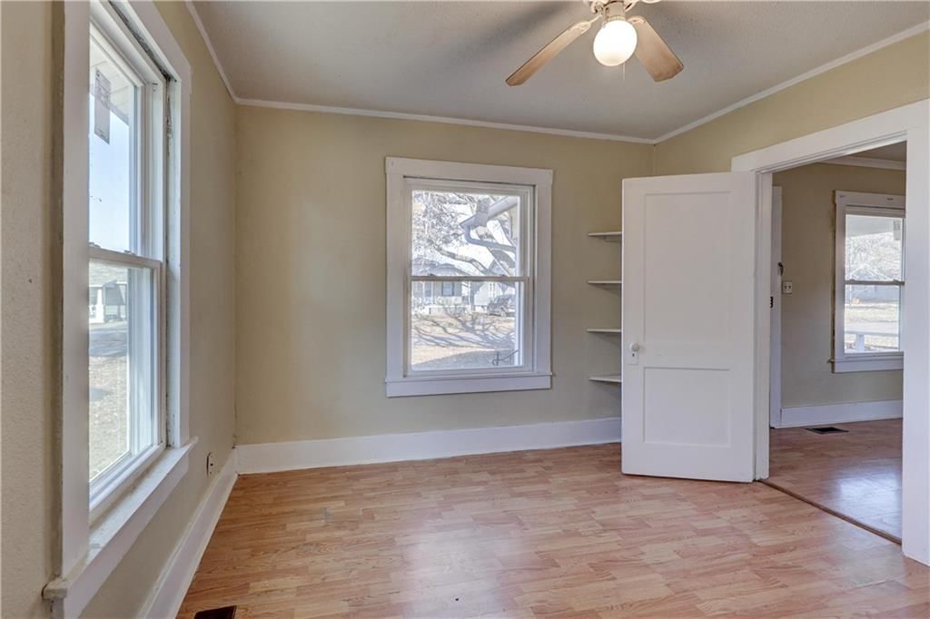 416 E Jackson Street — photo 21