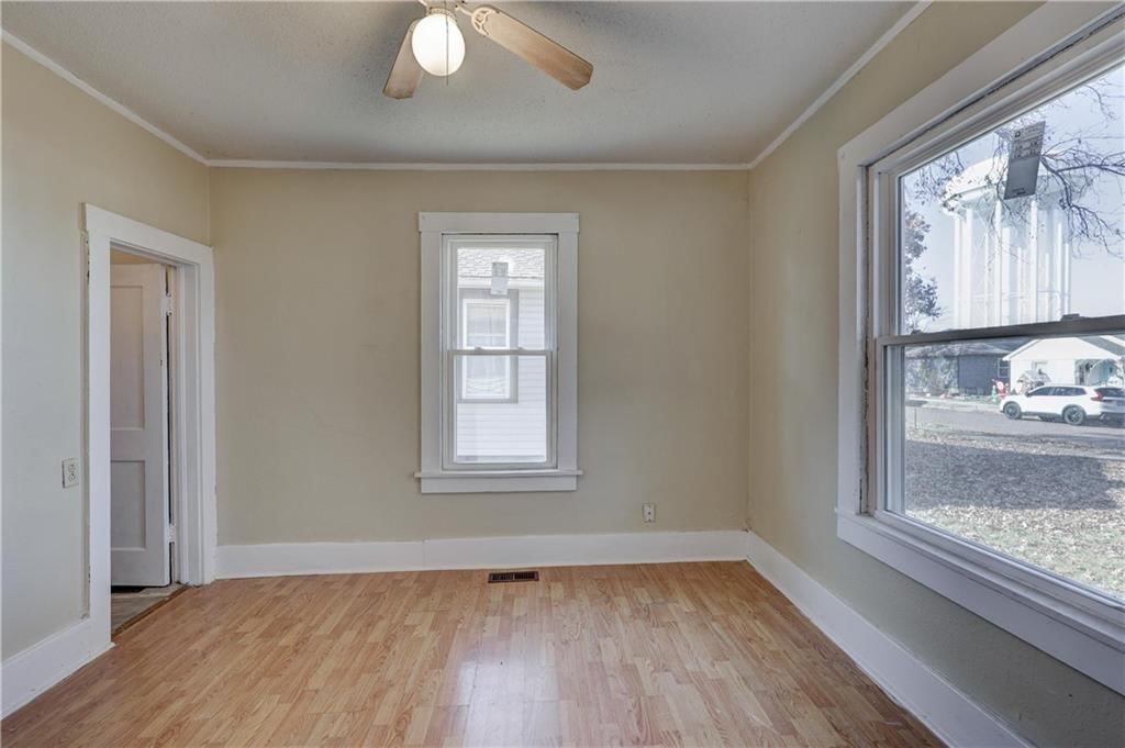 416 E Jackson Street — photo 23