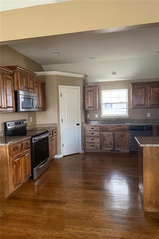 2823 N 114th Street — photo 5