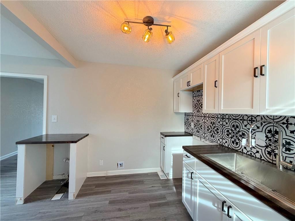 3401 E 58th Terrace — photo 5