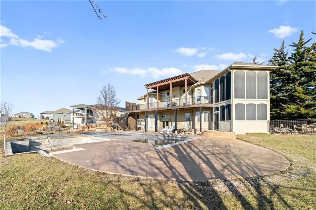 8050 N Caldwell Avenue — photo 50