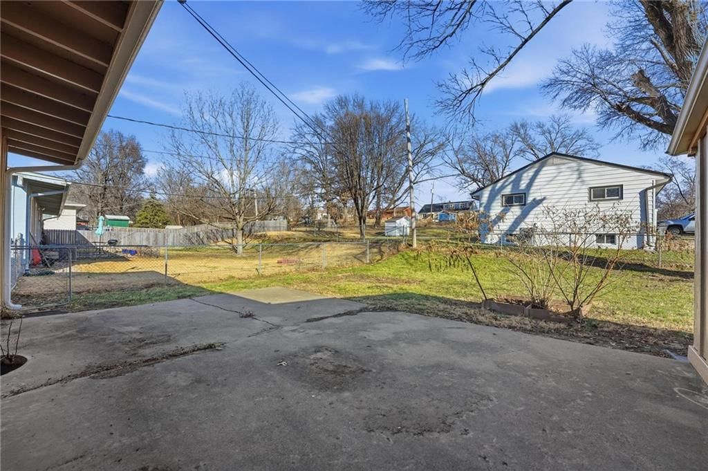 2941 N 64th Terrace — photo 29