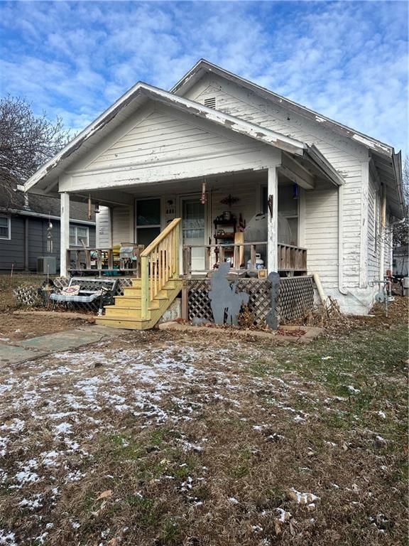 712 W Cornhill Street — photo 2