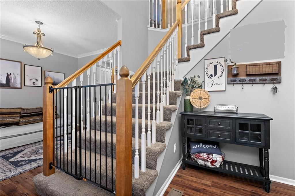 20586 W 220th Street — photo 3