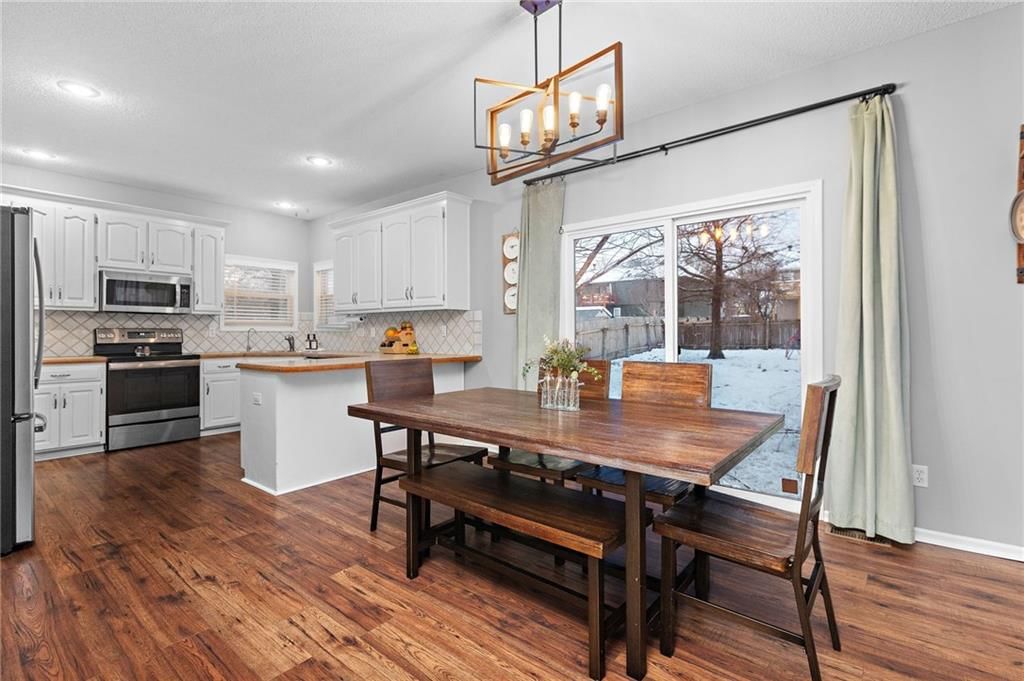 20586 W 220th Street — photo 12