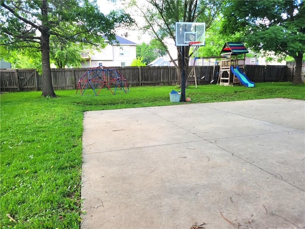 20586 W 220th Street — photo 31