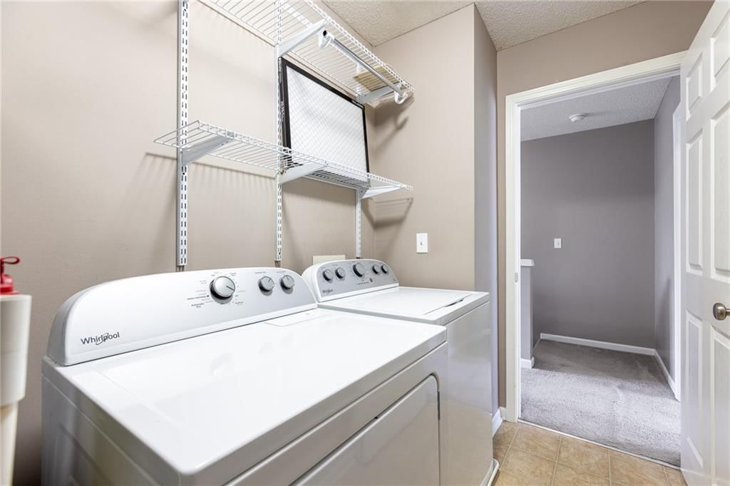 5436 N Fairmount Avenue — photo 19