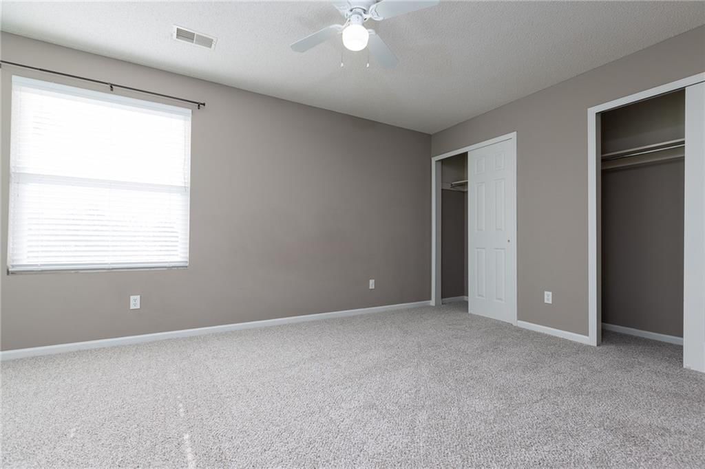 5436 N Fairmount Avenue — photo 25