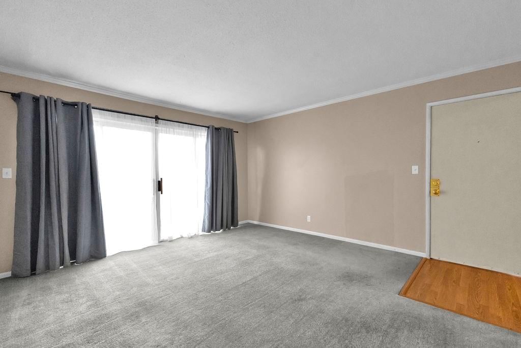 2811 Pembroke Lane — photo 4