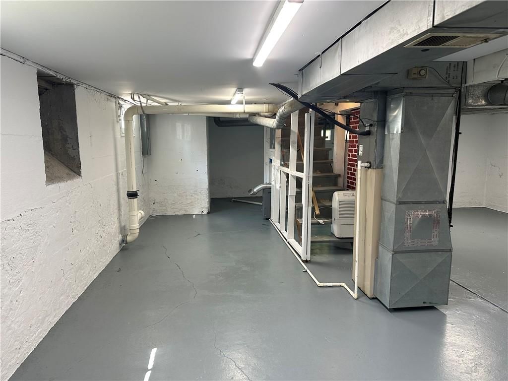 304 S Institute Street — photo 27