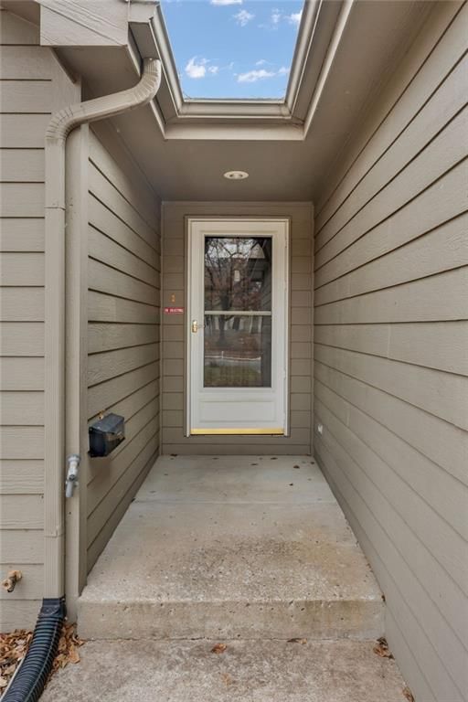 528 Durham Court — photo 6