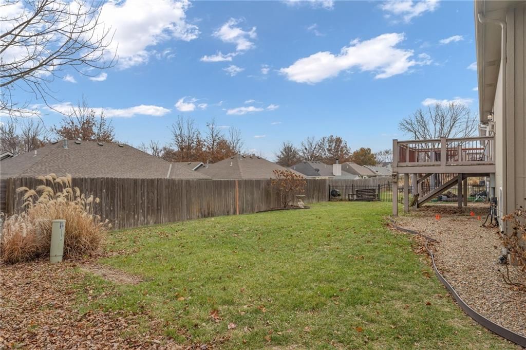 528 Durham Court — photo 39