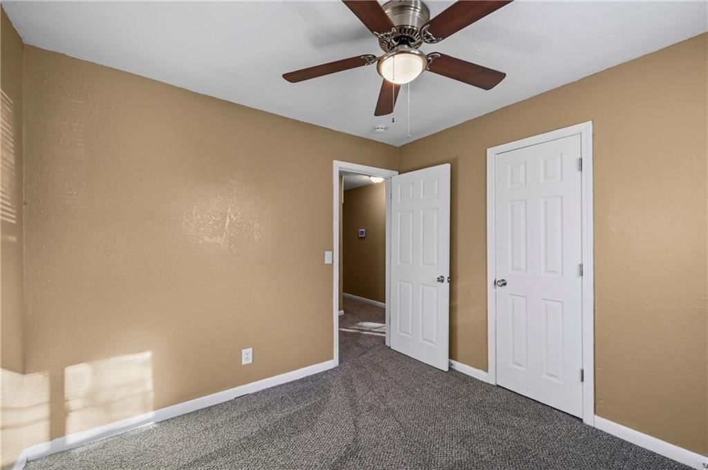 10008 Hardesty Avenue — photo 7