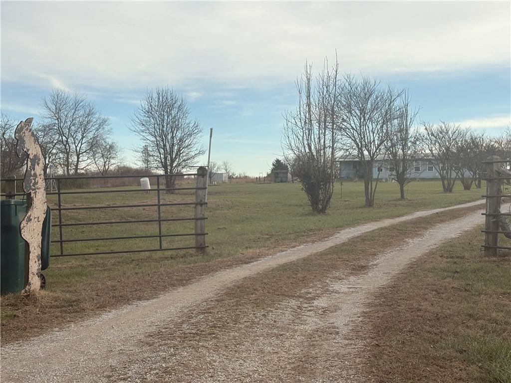 1667 NE County Rd 13004 Road — photo 18