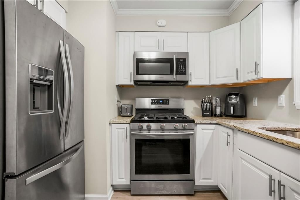 7576 Rainbow Drive — photo 12