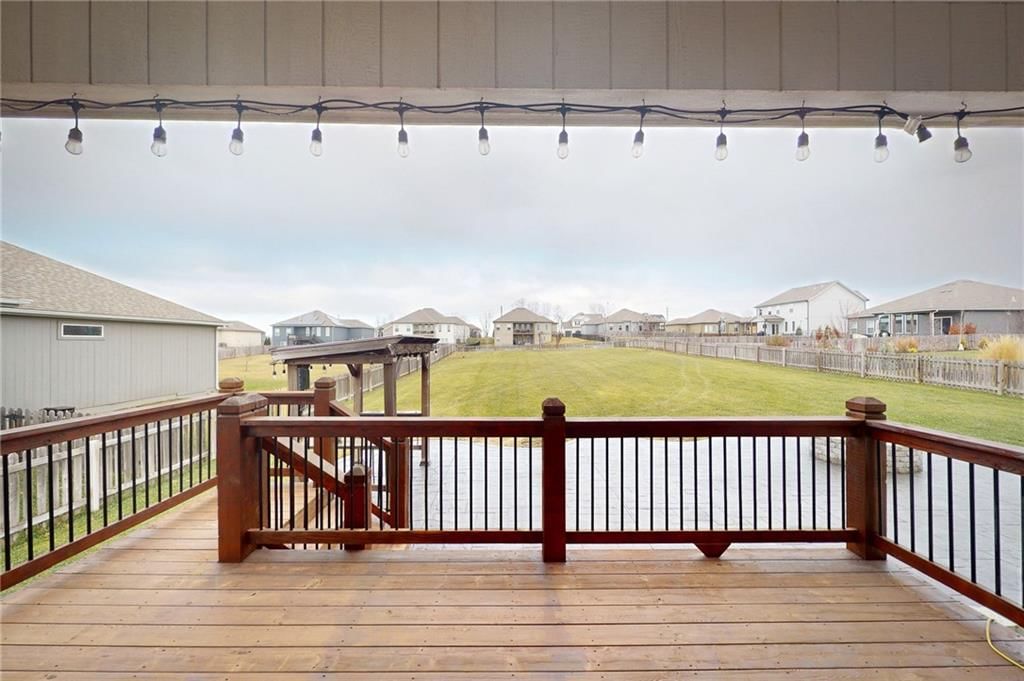 309 SW Chelmsford Drive — photo 6