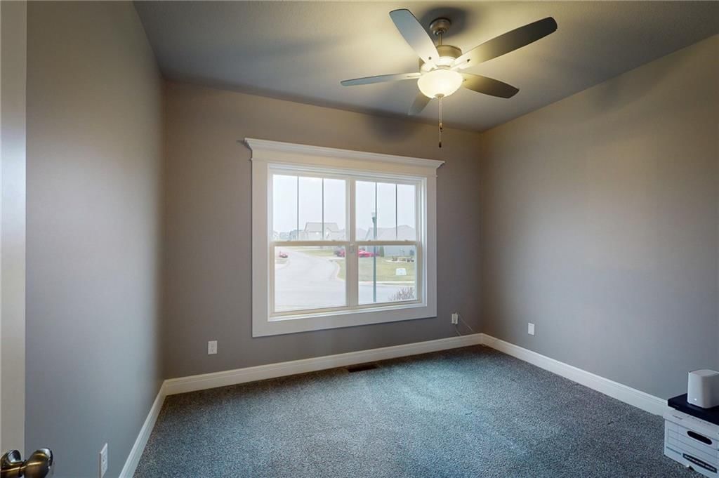 309 SW Chelmsford Drive — photo 13