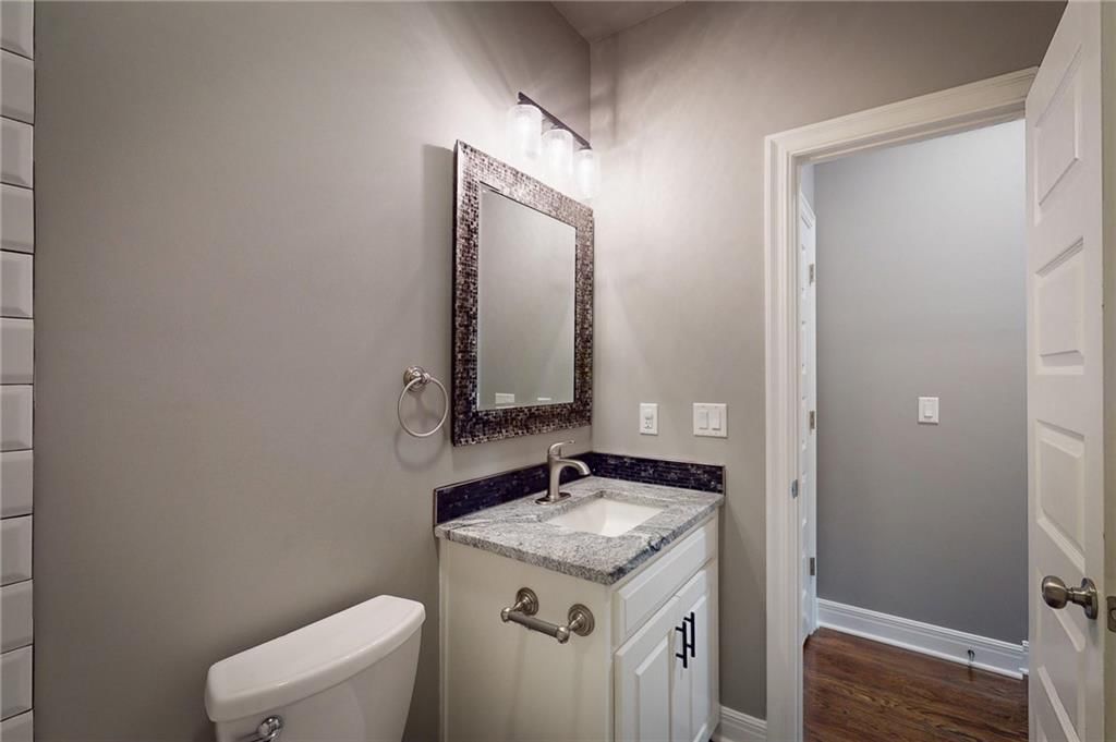 309 SW Chelmsford Drive — photo 17