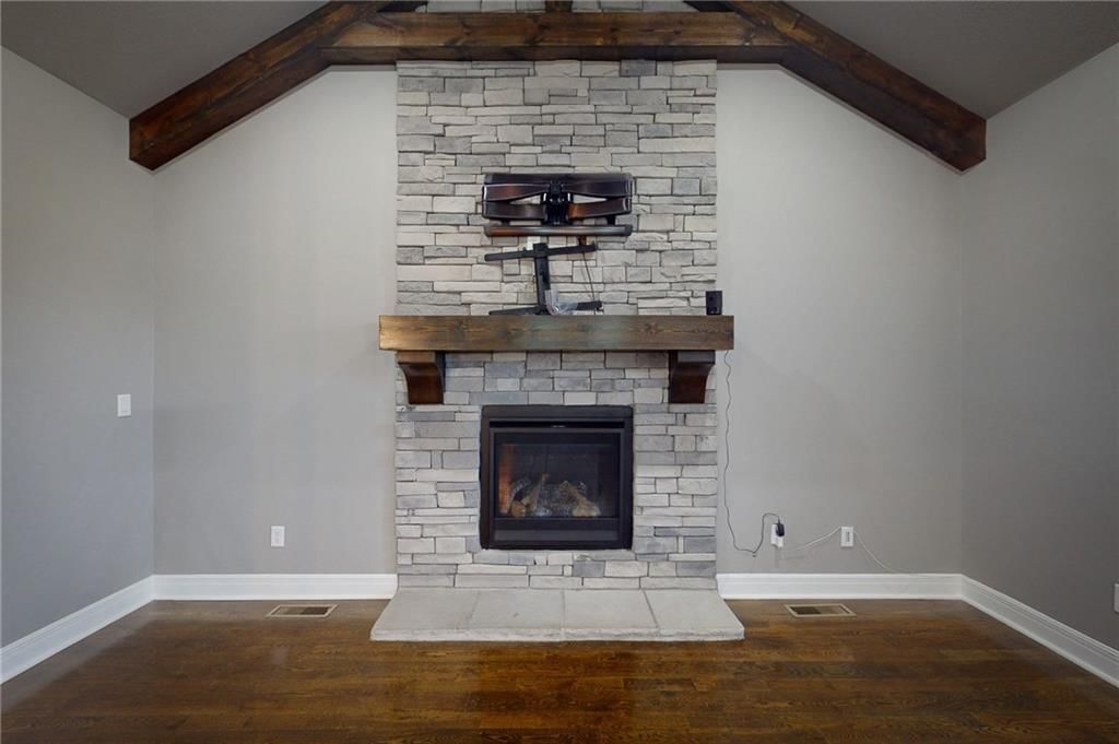 309 SW Chelmsford Drive — photo 19
