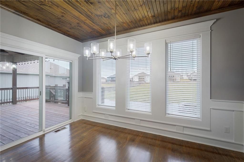 309 SW Chelmsford Drive — photo 28
