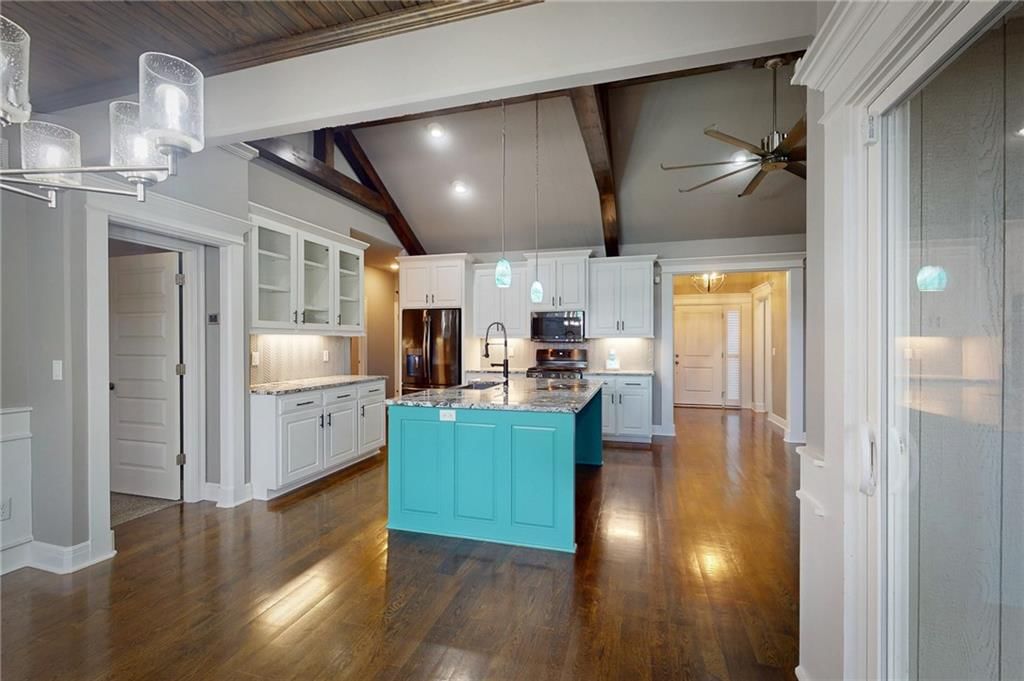 309 SW Chelmsford Drive — photo 30