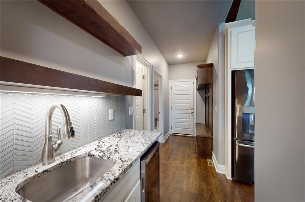 309 SW Chelmsford Drive — photo 34
