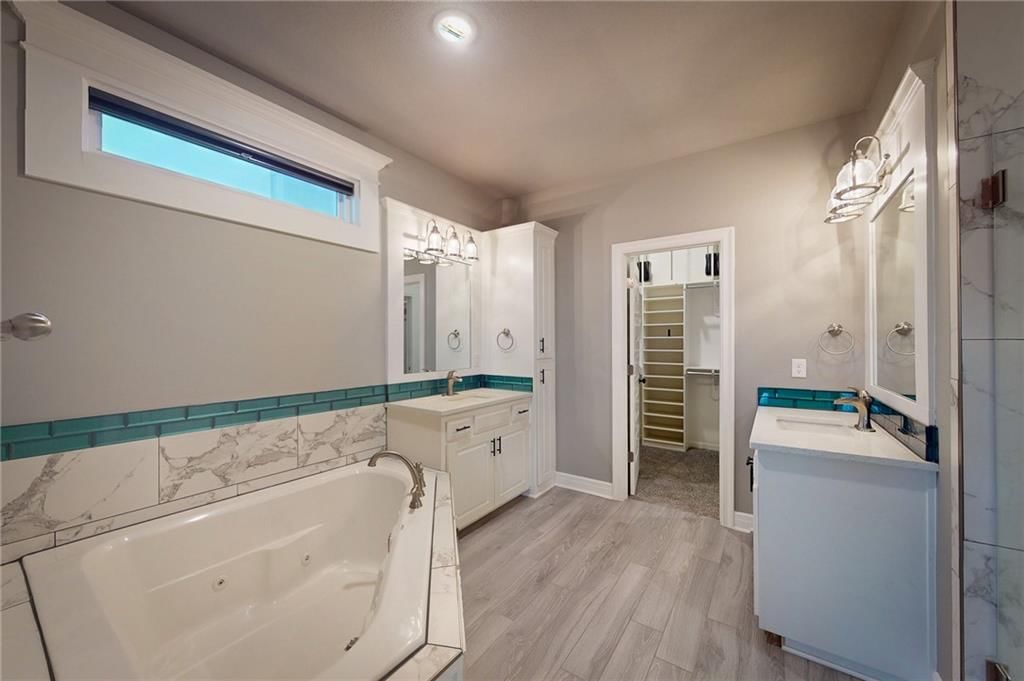309 SW Chelmsford Drive — photo 43