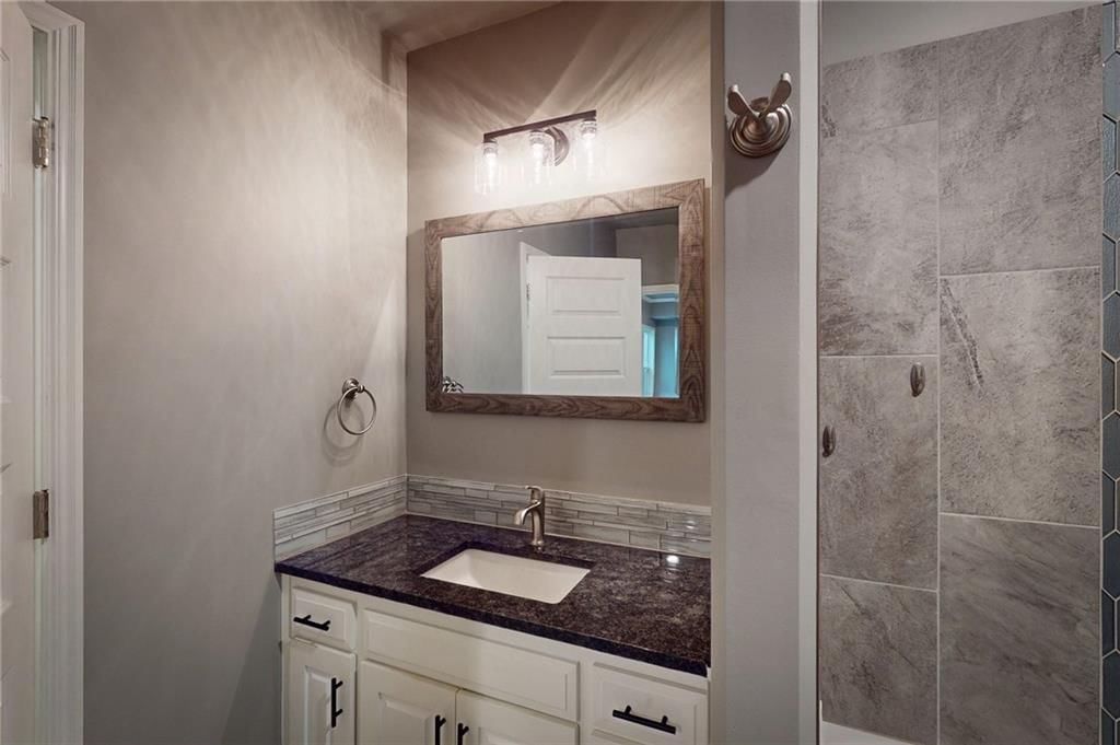 309 SW Chelmsford Drive — photo 53