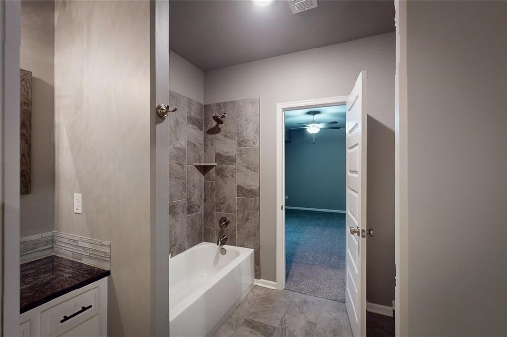 309 SW Chelmsford Drive — photo 55