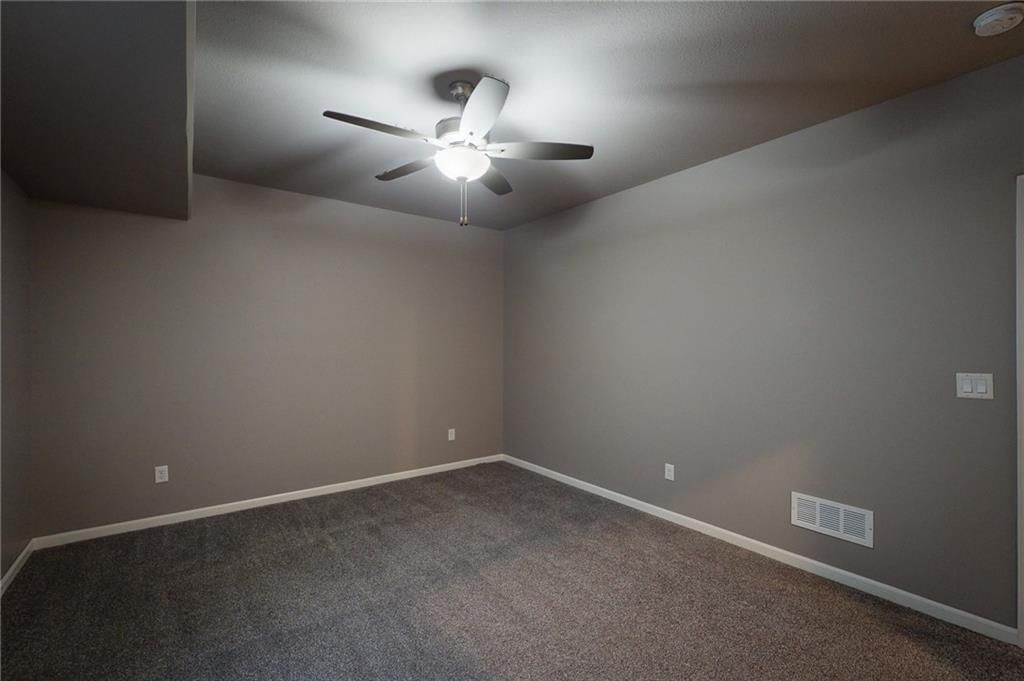 309 SW Chelmsford Drive — photo 56