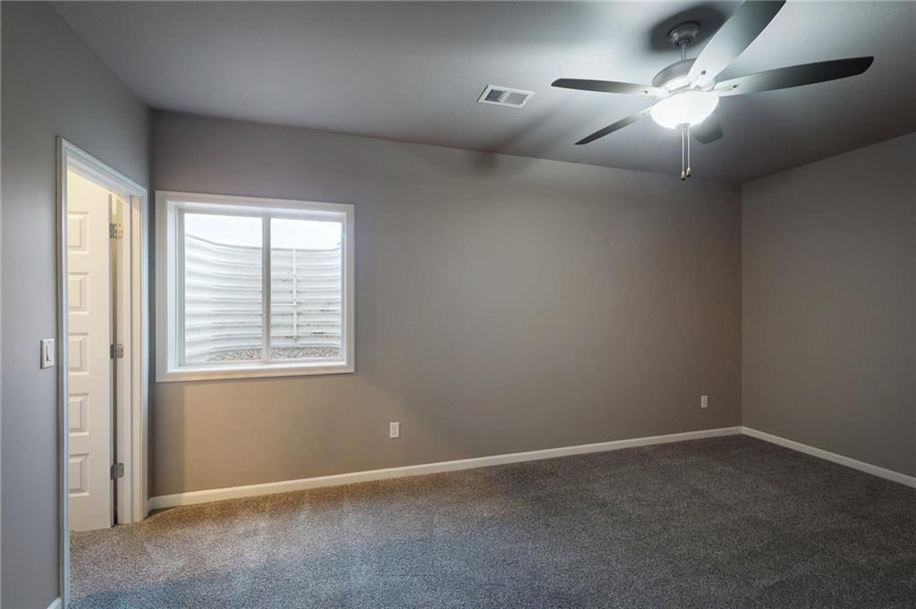 309 SW Chelmsford Drive — photo 59