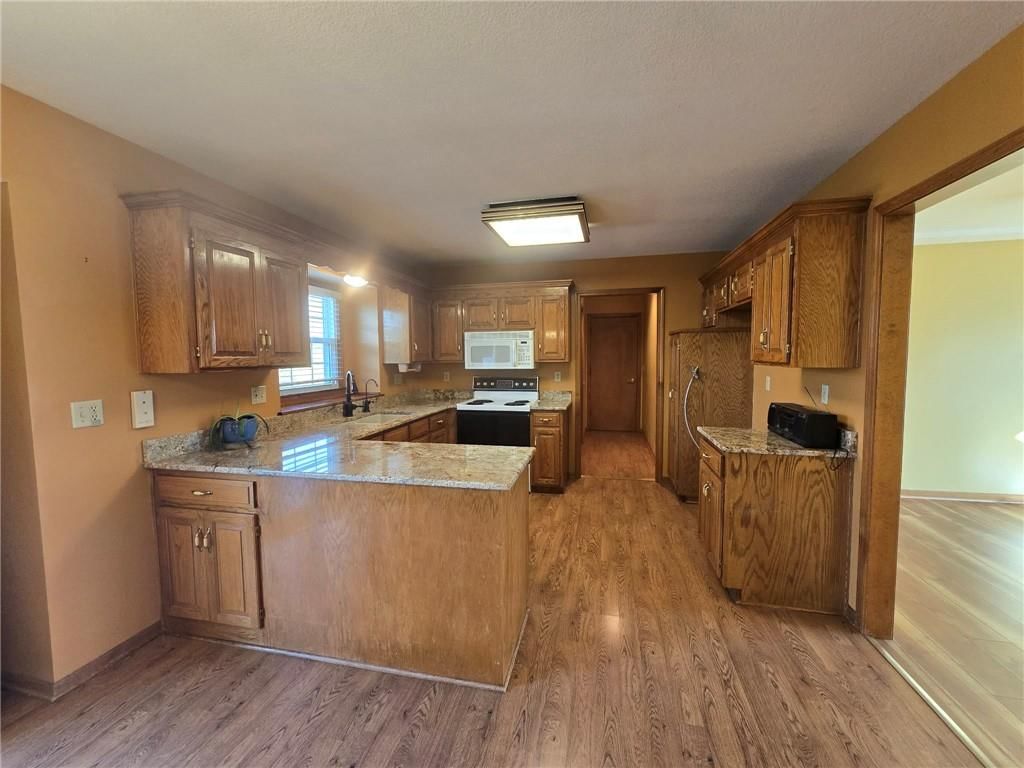 2805 NW Westbrooke Circle — photo 13