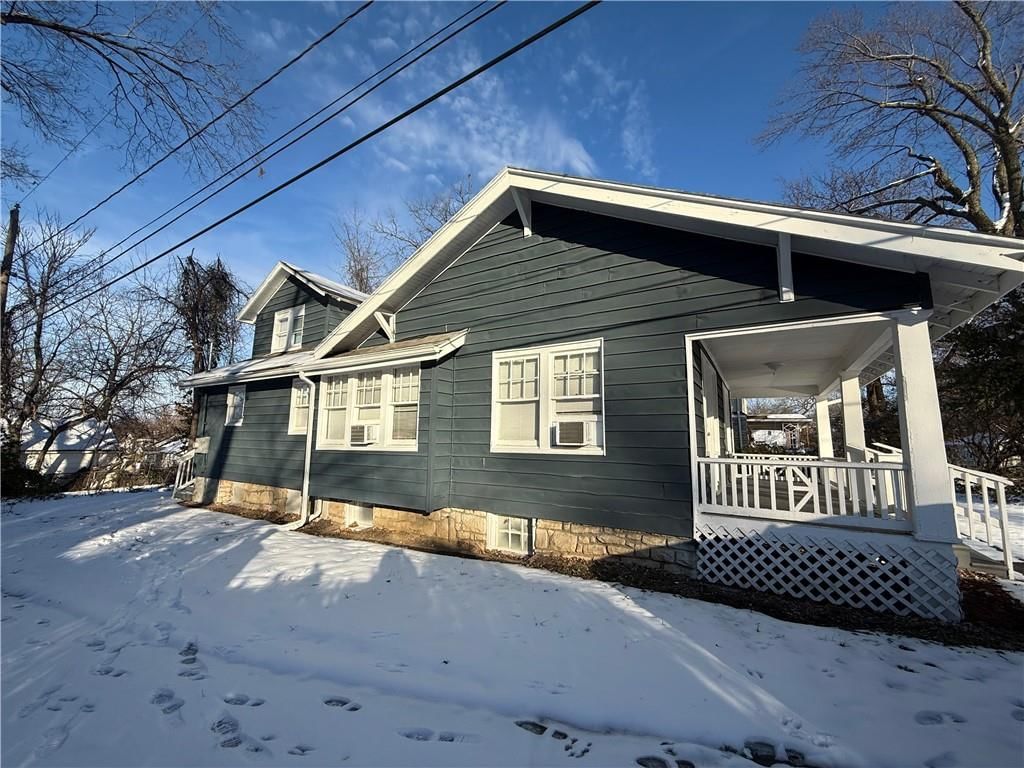 1910 E 80th Street — photo 12