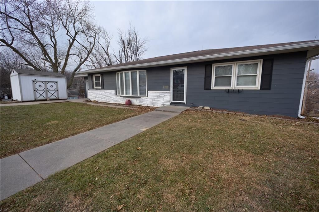 211 Skyline Drive — photo 2