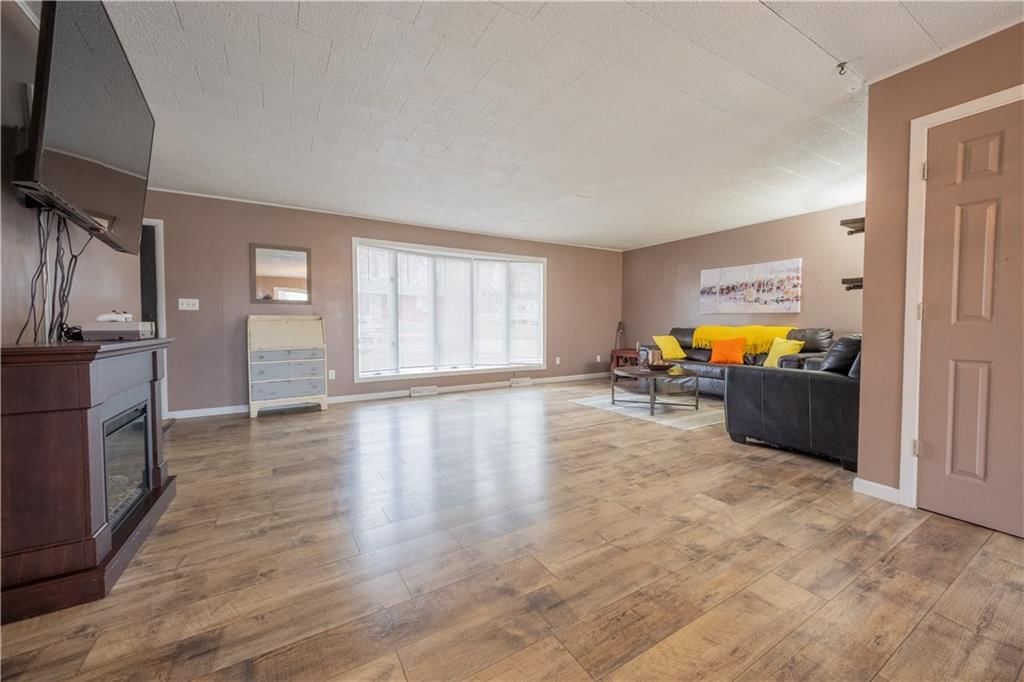 211 Skyline Drive — photo 11