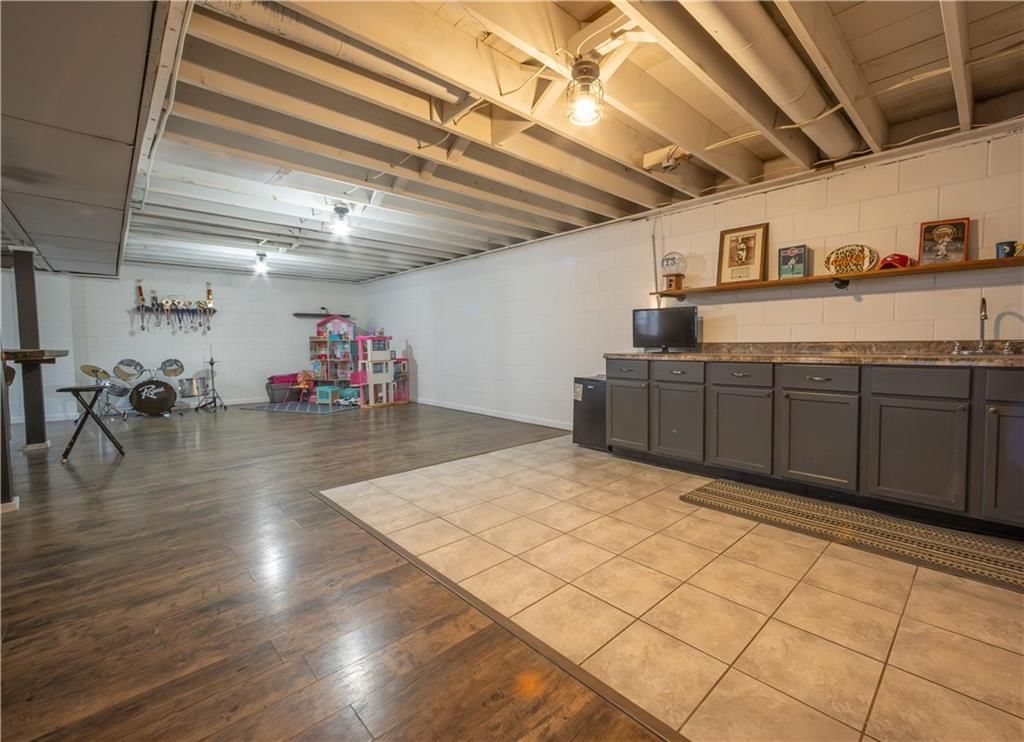 211 Skyline Drive — photo 19