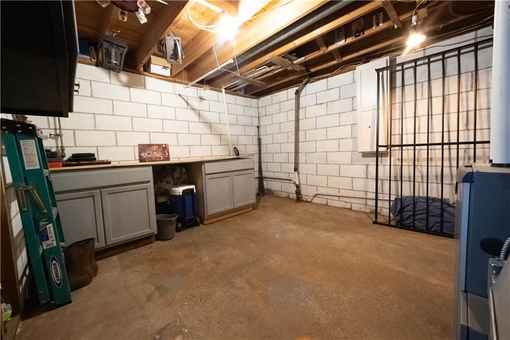 211 Skyline Drive — photo 26
